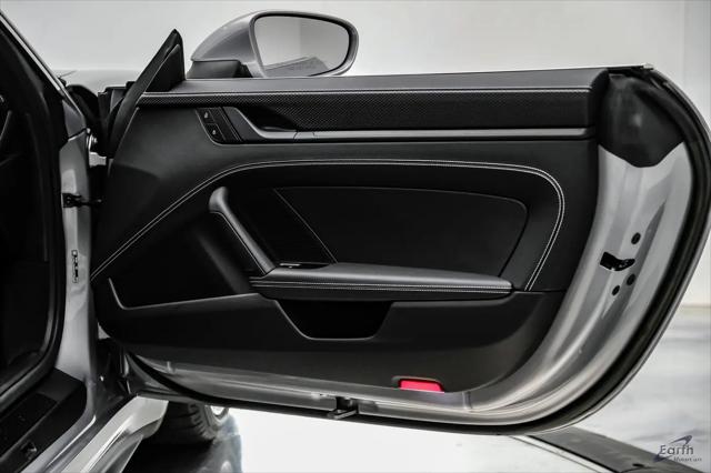 2023 Porsche 911 GT3 w/Touring Package