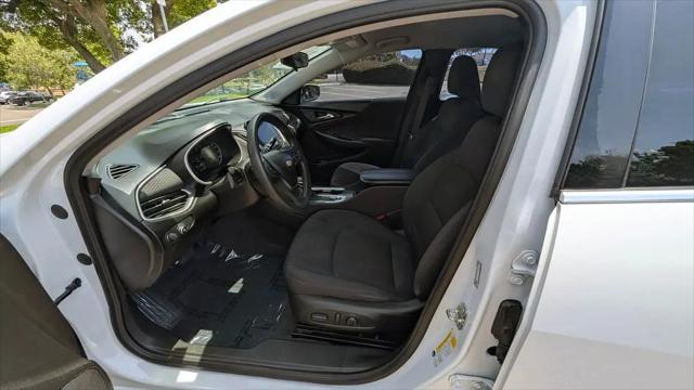 2022 Chevrolet Malibu FWD LT