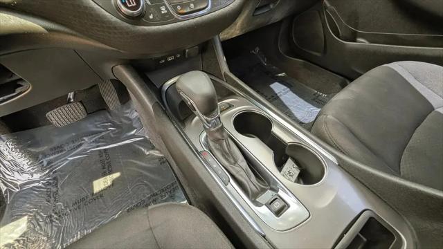 2022 Chevrolet Malibu FWD LT