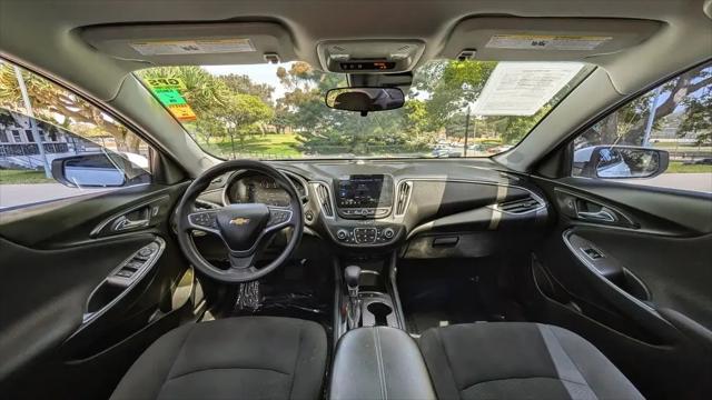 2022 Chevrolet Malibu FWD LT