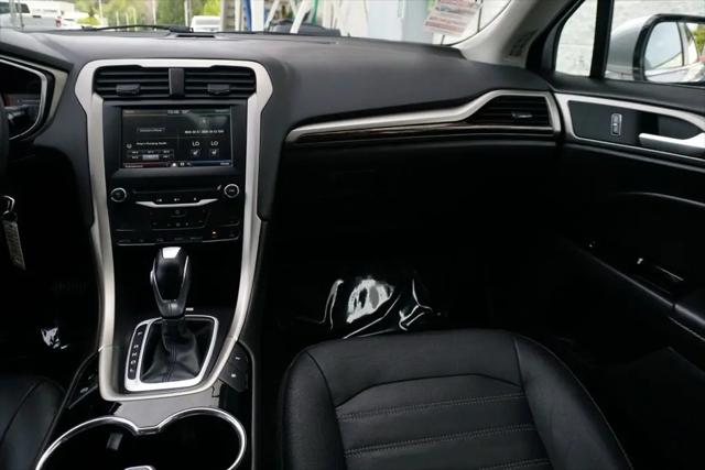 2014 Ford Fusion Energi SE Luxury