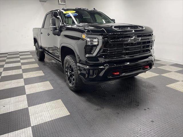 2025 Chevrolet Silverado 2500HD 4WD Crew Cab Standard Bed LTZ