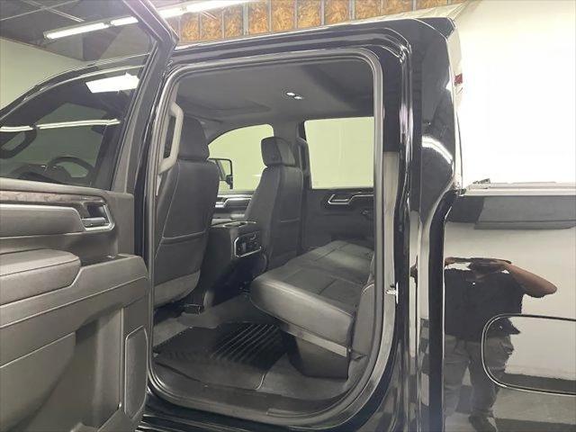 2025 Chevrolet Silverado 2500HD 4WD Crew Cab Standard Bed LTZ