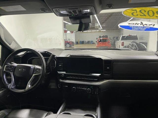 2025 Chevrolet Silverado 2500HD 4WD Crew Cab Standard Bed LTZ