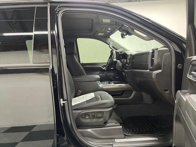 2025 Chevrolet Silverado 2500HD 4WD Crew Cab Standard Bed LTZ