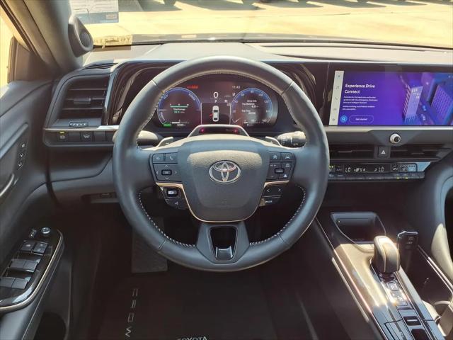 2024 Toyota Crown Platinum