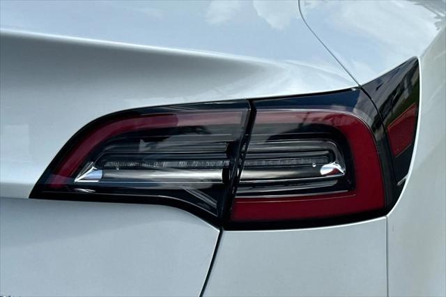 2022 Tesla Model 3 Long Range Dual Motor All-Wheel Drive