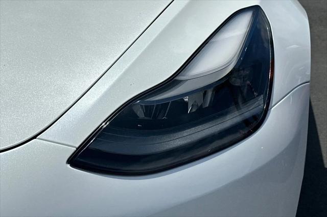 2022 Tesla Model 3 Long Range Dual Motor All-Wheel Drive