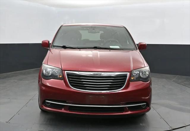 2014 Chrysler Town & Country S