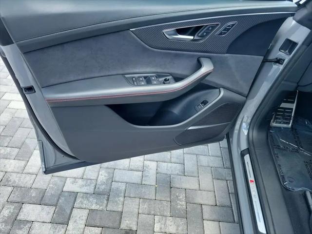 2024 Audi RS Q8 TFSI quattro Tiptronic