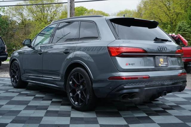 2025 Audi SQ7 Premium Plus TFSI quattro Tiptronic