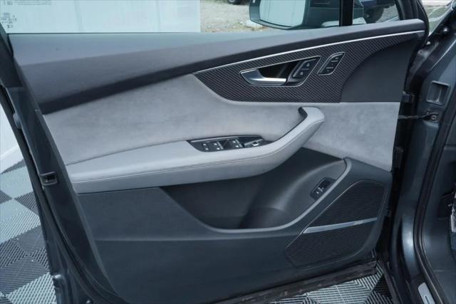 2025 Audi SQ7 Premium Plus TFSI quattro Tiptronic