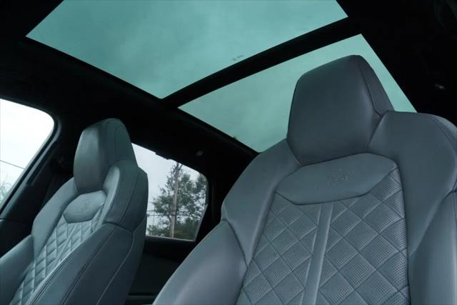 2025 Audi SQ7 Premium Plus TFSI quattro Tiptronic