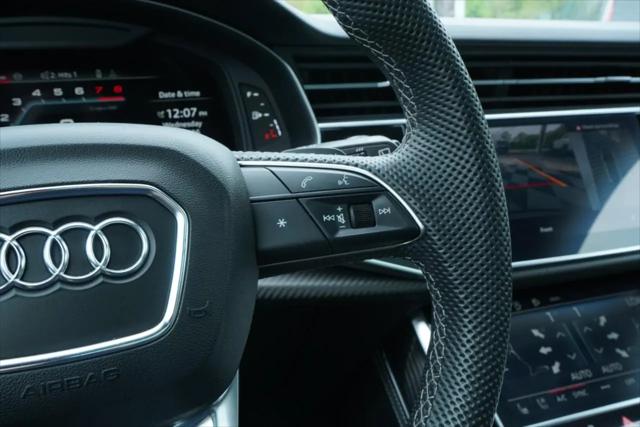 2025 Audi SQ7 Premium Plus TFSI quattro Tiptronic