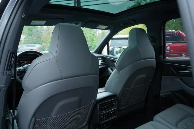 2025 Audi SQ7 Premium Plus TFSI quattro Tiptronic