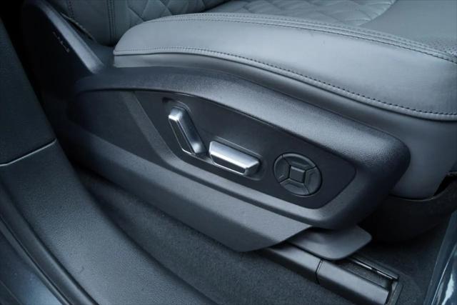2025 Audi SQ7 Premium Plus TFSI quattro Tiptronic
