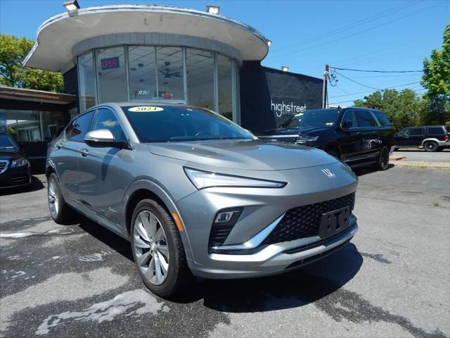 2024 Buick NV Avenir FWD