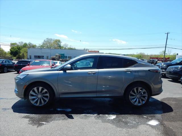 2024 Buick NV Avenir FWD