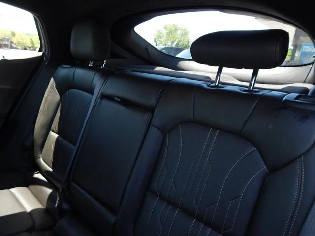 2024 Buick NV Avenir FWD