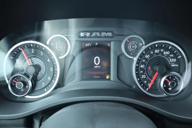 2026 Ram 1500 Tradesman Quad Cab 4x4 64 Box