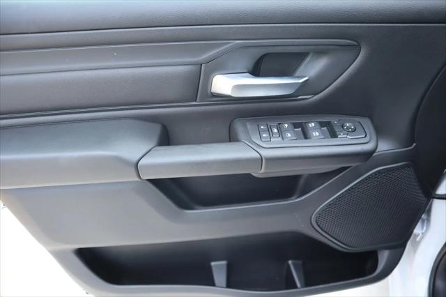 2026 Ram 1500 Tradesman Quad Cab 4x4 64 Box