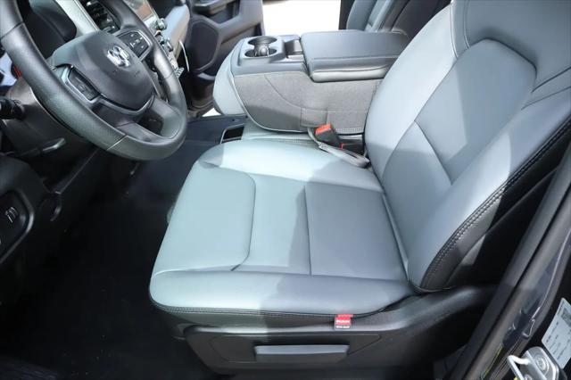 2026 Ram 1500 Tradesman Quad Cab 4x4 64 Box
