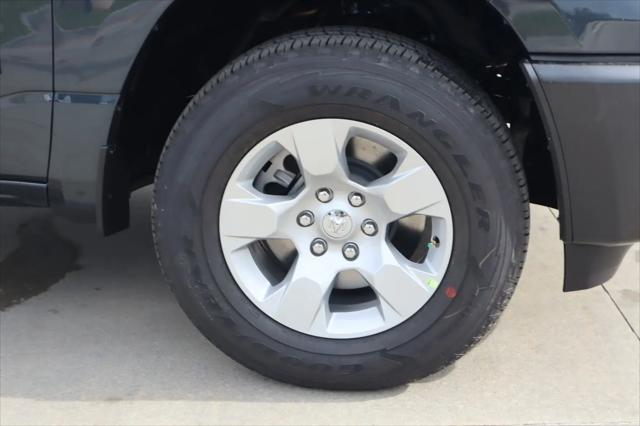 2026 Ram 1500 Tradesman Quad Cab 4x4 64 Box