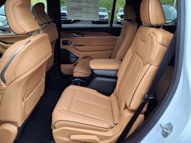 2026 Jeep Grand Cherokee L Summit 4x4