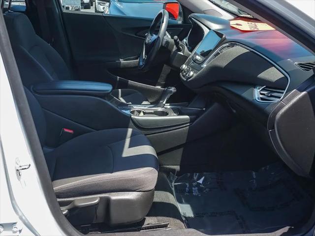 2017 Chevrolet Malibu 1LT