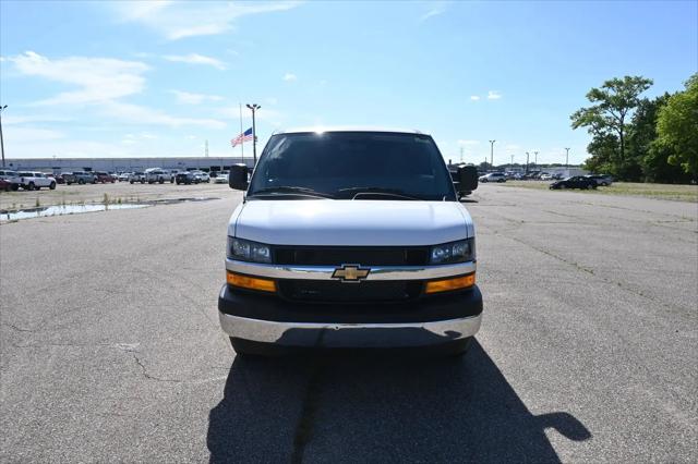 2026 Chevrolet Express Cargo Van 2500 Regular Wheelbase, WT, RWD