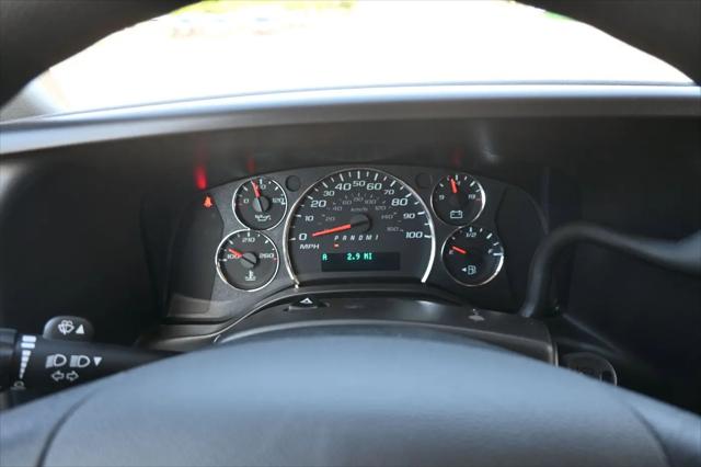 2026 Chevrolet Express Cargo Van 2500 Regular Wheelbase, WT, RWD