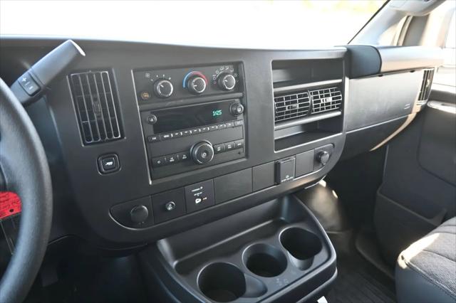 2026 Chevrolet Express Cargo Van 2500 Regular Wheelbase, WT, RWD