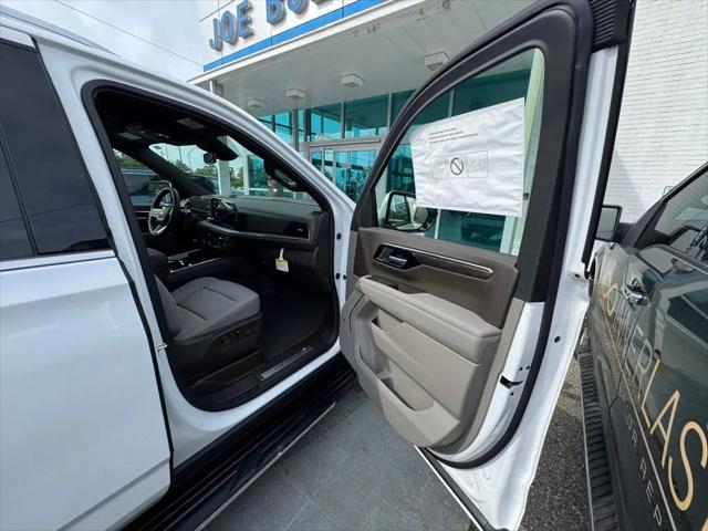 2026 Chevrolet Suburban LT, RWD