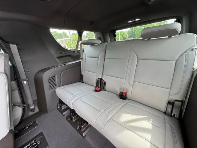 2026 Chevrolet Suburban LT, RWD