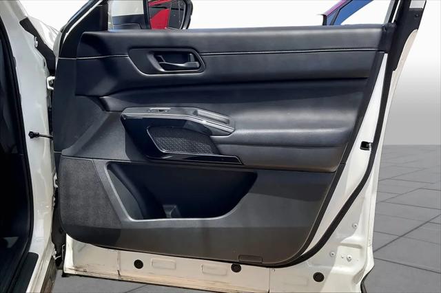 2024 Nissan Pathfinder SV 4WD