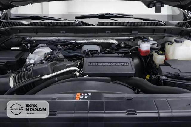 2025 GMC Sierra 2500HD Crew Cab, Standard Bed, Denali Ultimate, 4WD
