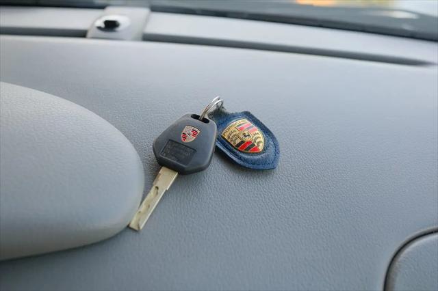 2003 Porsche 911 Carrera