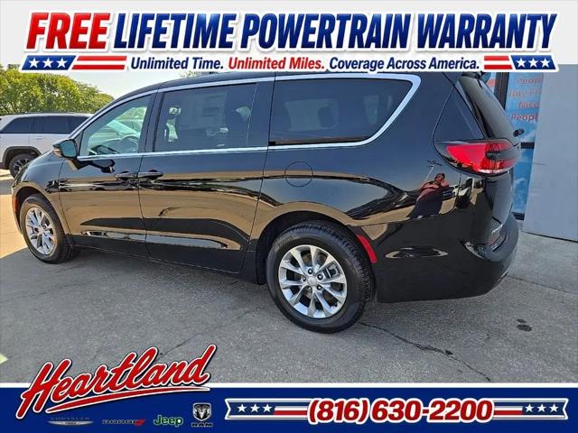 2027 Chrysler Pacifica Select