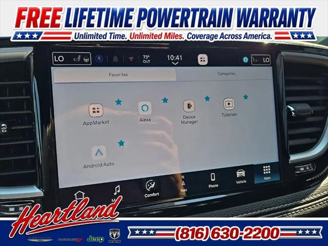 2027 Chrysler Pacifica Select