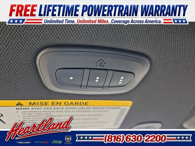 2027 Chrysler Pacifica Select