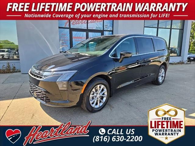 2027 Chrysler Pacifica Select AWD for sale in Excelsior Springs, MO