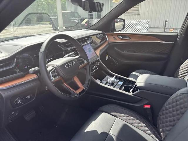 2025 Jeep Grand Cherokee Summit Reserve 4x4