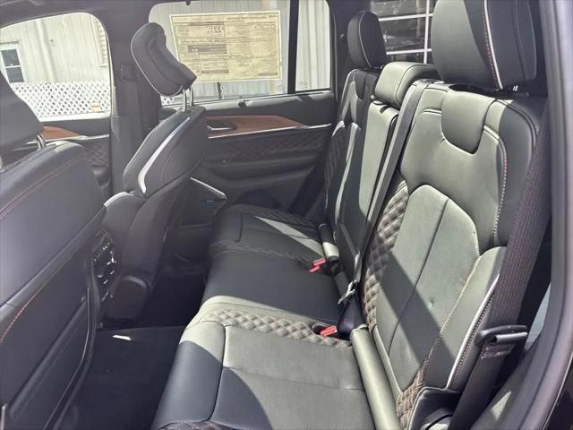2025 Jeep Grand Cherokee Summit Reserve 4x4