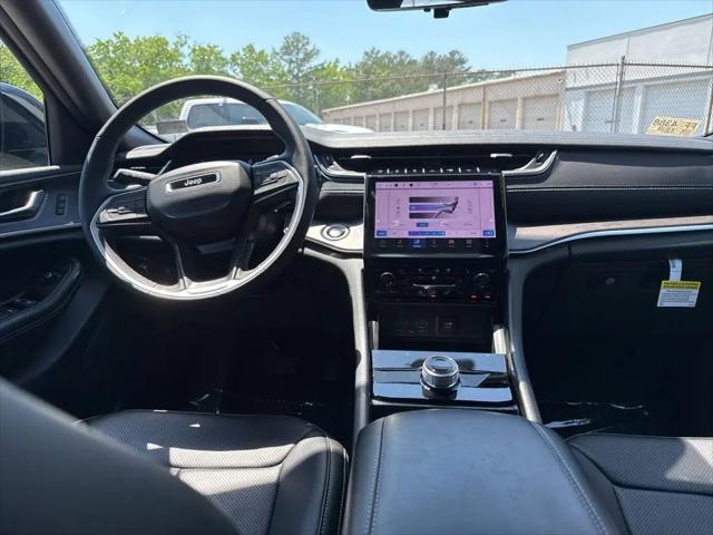 2025 Jeep Grand Cherokee Limited 4x2