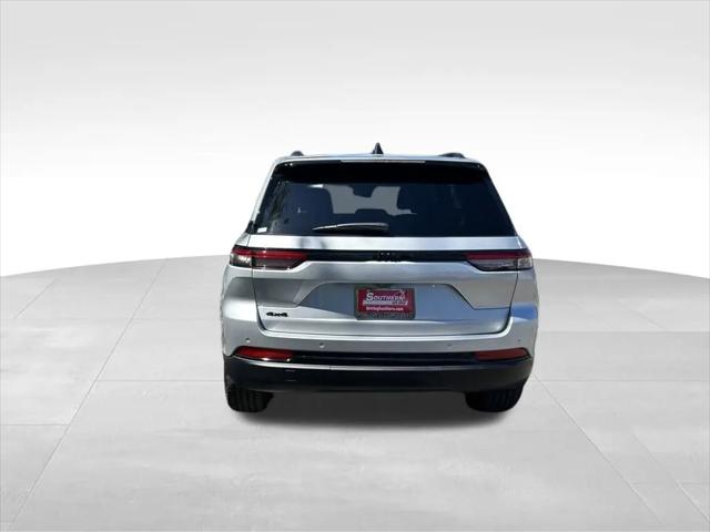 2025 Jeep Grand Cherokee Altitude 4x4