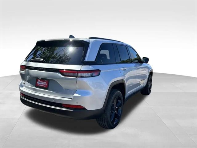 2025 Jeep Grand Cherokee Altitude 4x4