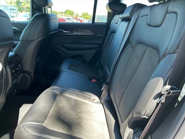 2025 Jeep Grand Cherokee Altitude 4x4