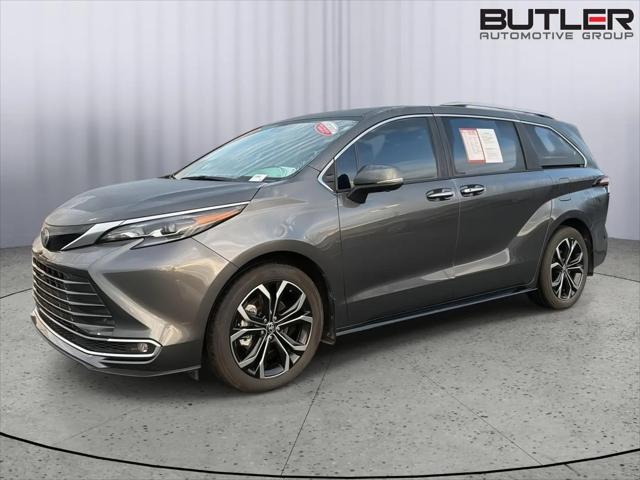 2025 Toyota Sienna Platinum for sale in Macon, GA