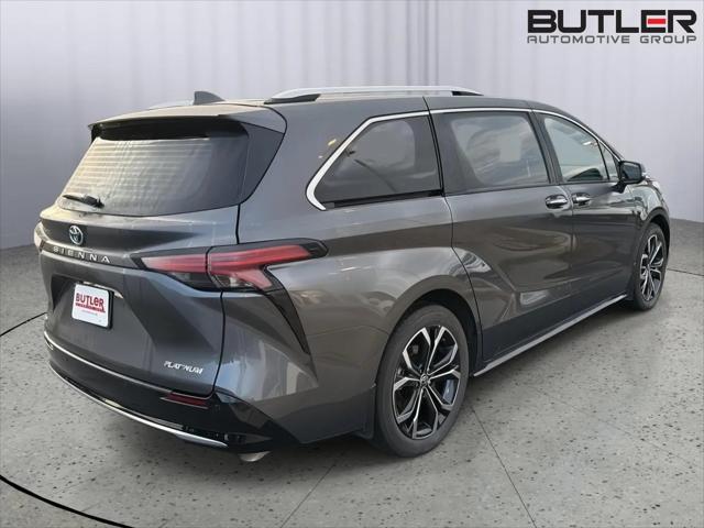 2025 Toyota Sienna Platinum