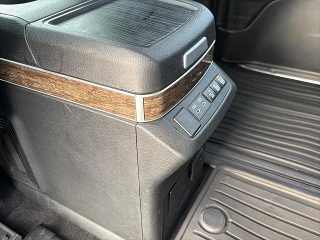 2025 Toyota Sienna Platinum